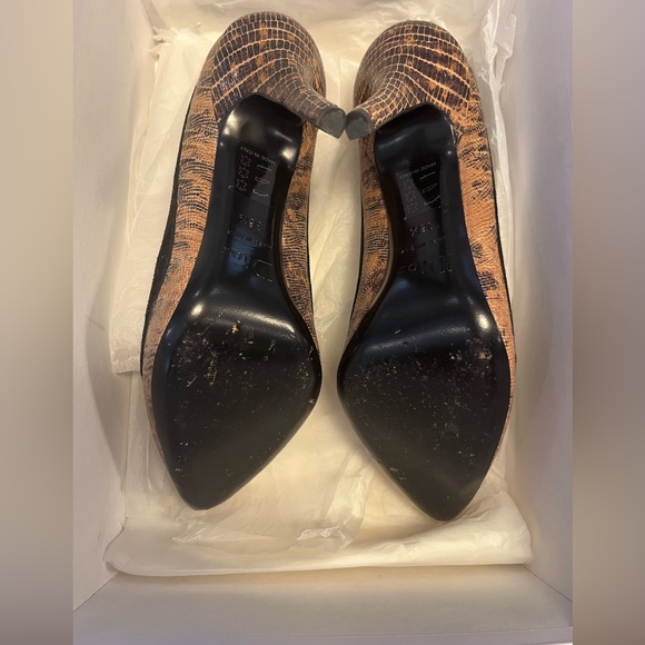 Christian Dior Snakeskin Duo Pump  38.5 EU like-new condition - Picture 4 of 6